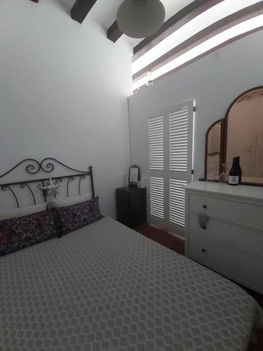 Small Room In Sants With Huge Terrace Barcelona Exterior foto